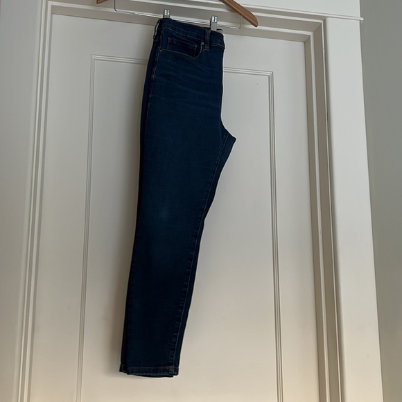 Everlane jeans. High rise, slim, ankle. Size 28. - Picture 13 of 15